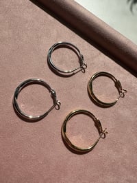 Image 1 of Hoop earrings 圆圈耳环