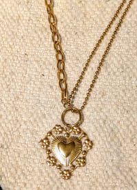 Collier coeur sacré 