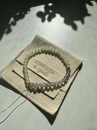 Image 2 of Prehnite labradorite bracelet  葡萄石 灰月光手链