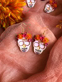 Image 4 of Dia De Los Muertos Floral Skulls