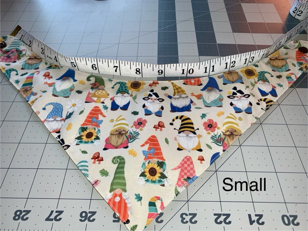 Image of Snap-On pet bandana S