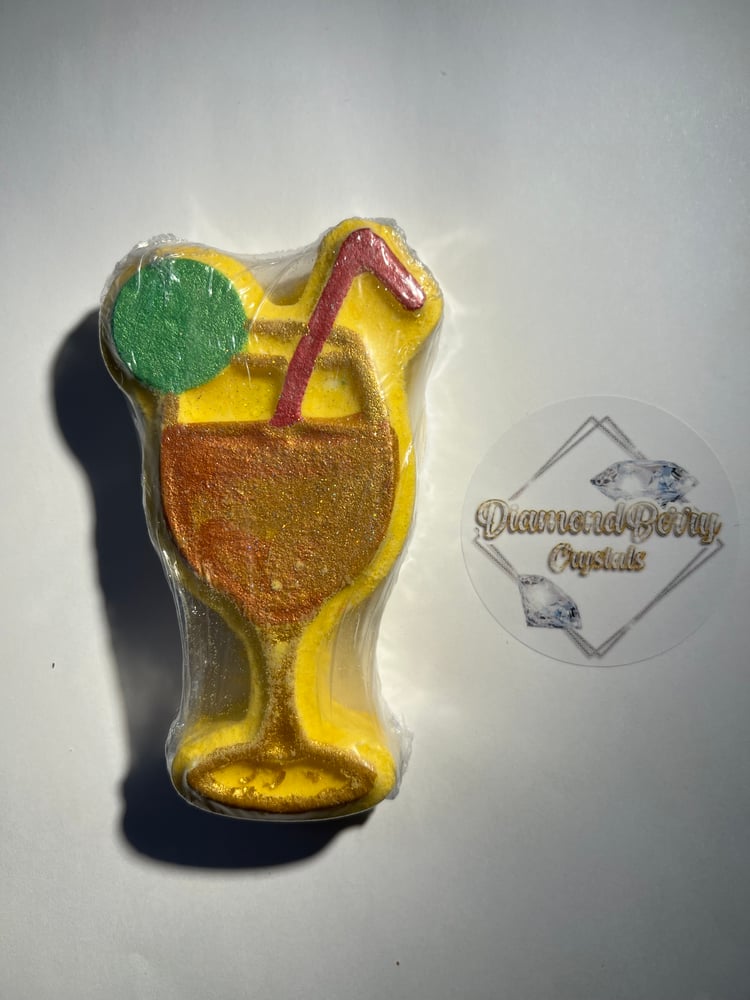 Image of Cocktail 1 bath bomb 