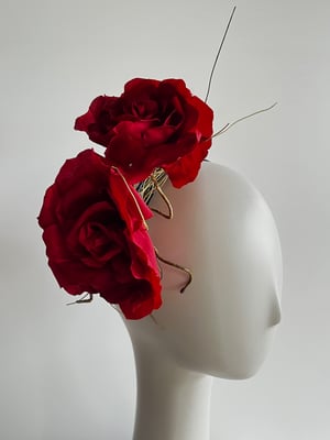 Image of Crimson roses 