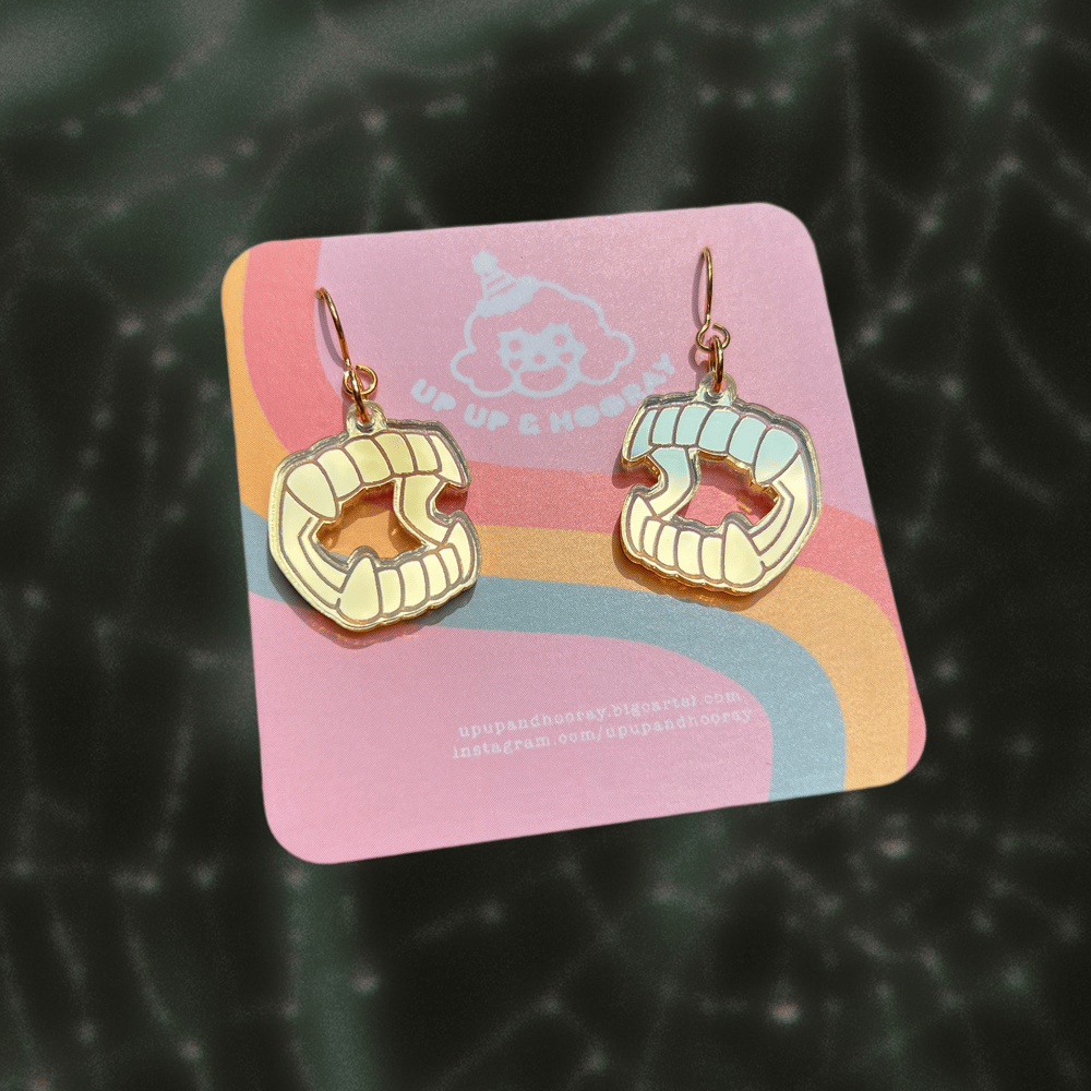 Image of Dainty Gold Vamp Fangs