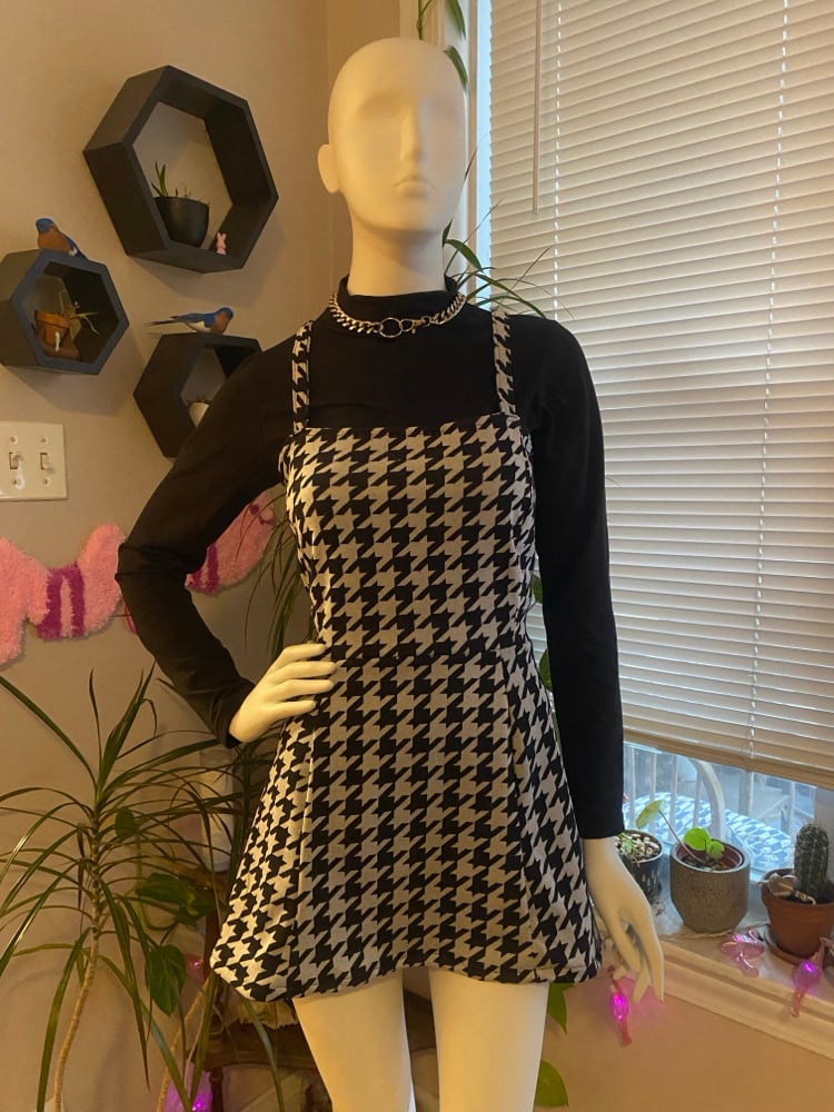 Image of The Jess Jumper (houndstooth size lg-xlg) 