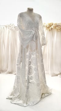 Image 2 of Off white lace dress for photoshoots | Colette | size M | off white | maternity photo props