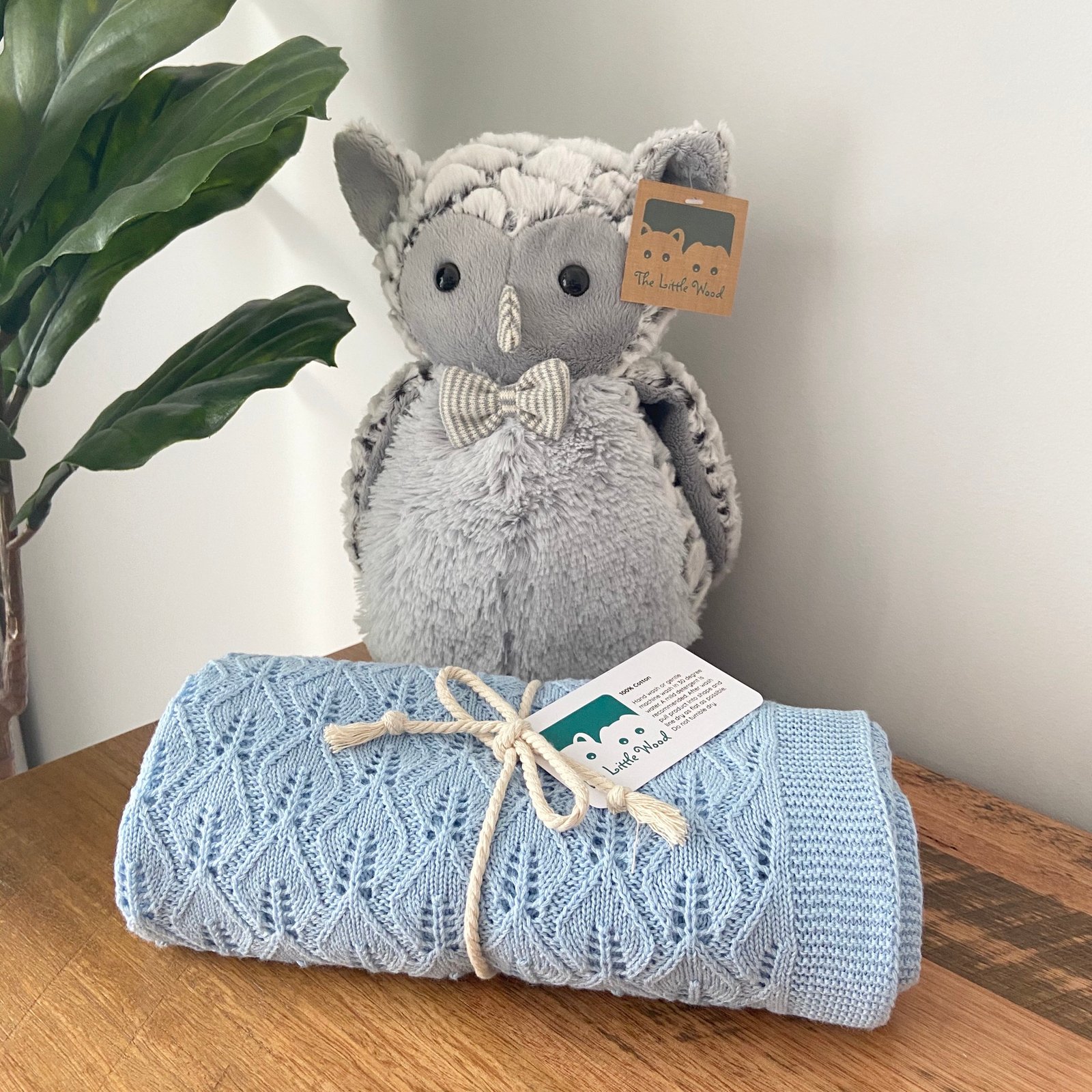 Baby Bundle Any baby blanket and Ollie Owl / The Little Wood