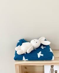 Image 4 of DOUDOU CROCHETÉ lapin blanc