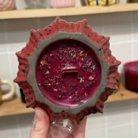 Image 2 of apple pie scented candle