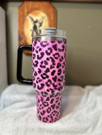 Image 2 of #10 40oz Hot Pink Leopard Travler