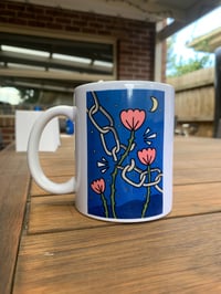 Flowers and Chain Mug