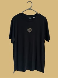 Smiles walks embroidery 