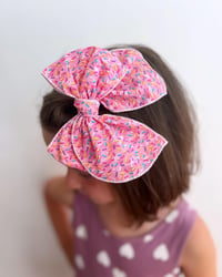 Image 1 of The Betty Bow | Sprinkles 