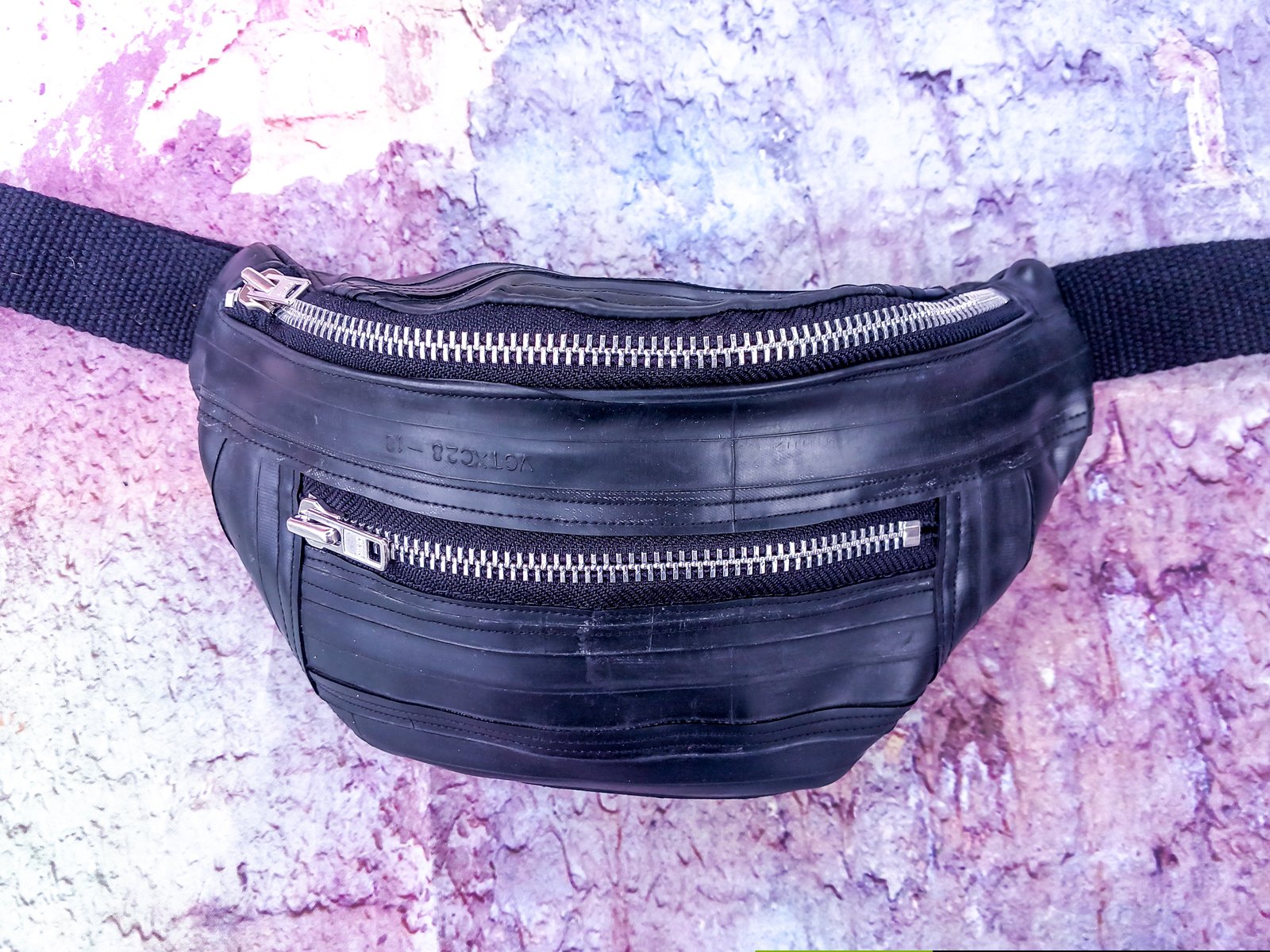 PLAIN BLACK HIP BAG KatriK Design