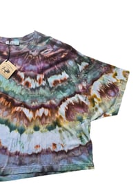 Image 6 of 2XL Crop Cotton Tee in Autumn  Agate Ice Dye