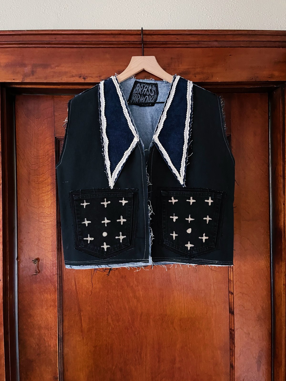 FROM THE OYSTER COMES A PEARL VEST | BRASS ARROW FROM THE OYSTER COMES A PEARL VEST | BRASS ARROW