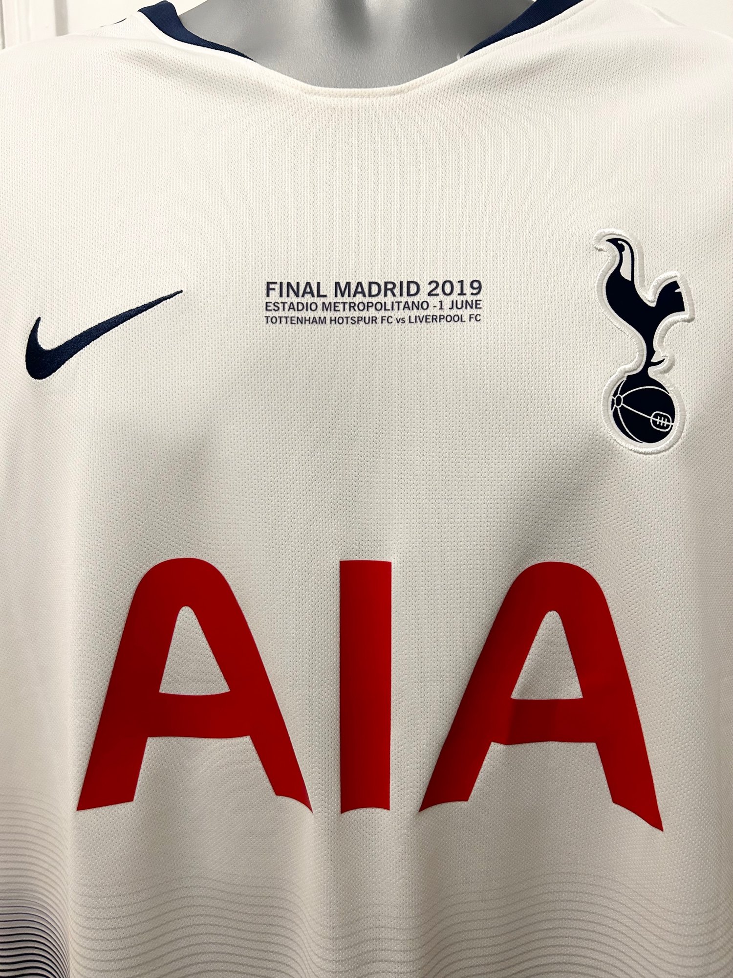 Image of NEW Tottenham Hotspur “SON 7” 2018/19 Home UCL Final Shirt + patches (L) 