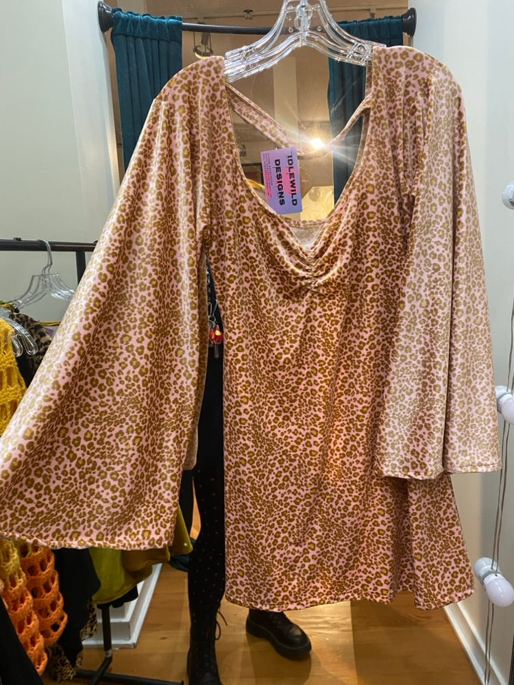 Image of Bell Sleeve Dress (baby pink leopard)