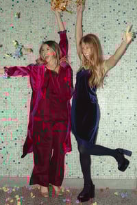 Image 2 of Midnight Velvet Dress Terciopelo 3 Colores