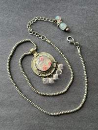 Image 4 of Kuchi resin opal (pink)