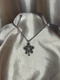 Image 2 of Glim necklace 