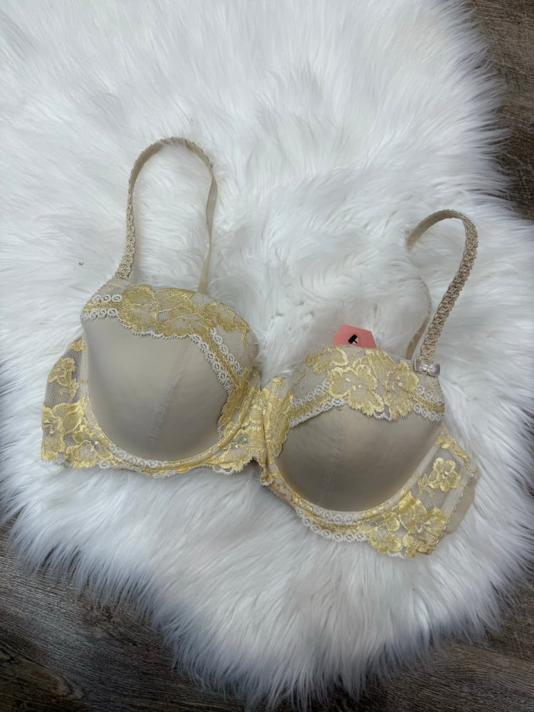 Image of Soma Yellow Lace Bra - 36D 