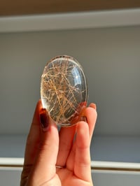 Image 1 of HIGH QUALITY COPPER RUTILE IN QUARTZ LENS