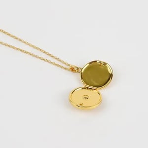 Image of Sun Pearl Gold Locket