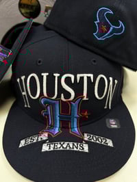 Image 3 of New Era 59Fifty Houston Texans Oversized H Flow Down