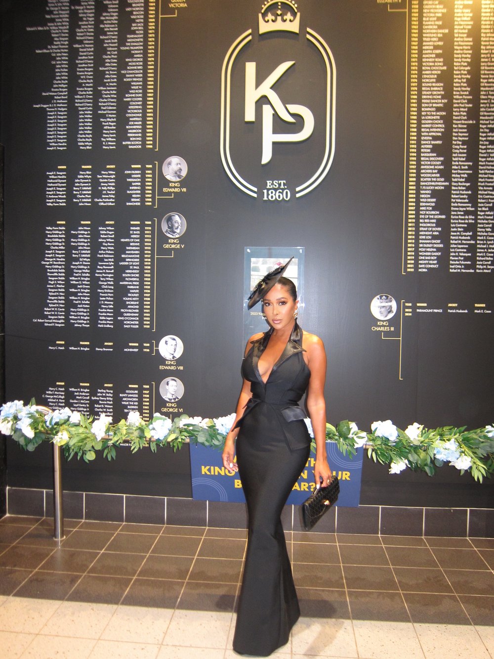 Image of BLACK DEEP V COLLARED MAXI BANDAGE DRESS (XS)