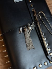 Image 2 of Kyra (Tassel)