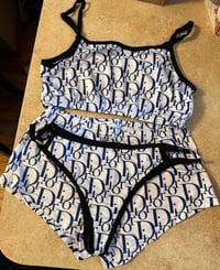 Image 4 of 3 Peice Set