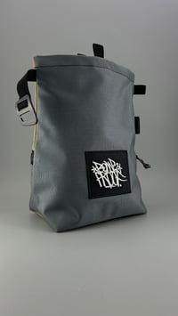 Image 2 of BOULDER BUCKET - LIMESTONE/SAND