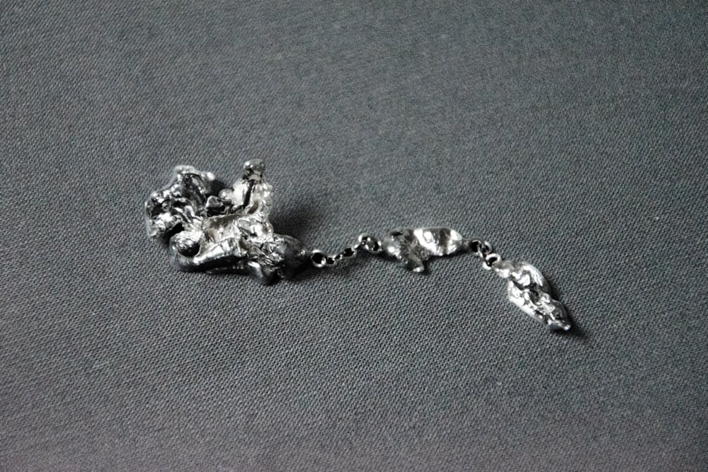 Image of Axis (long)