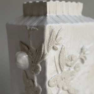 Image of Eucalyptus vase. (4238)