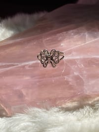 Butterfly ring 