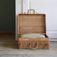 Image 1 of Valise en rotin
