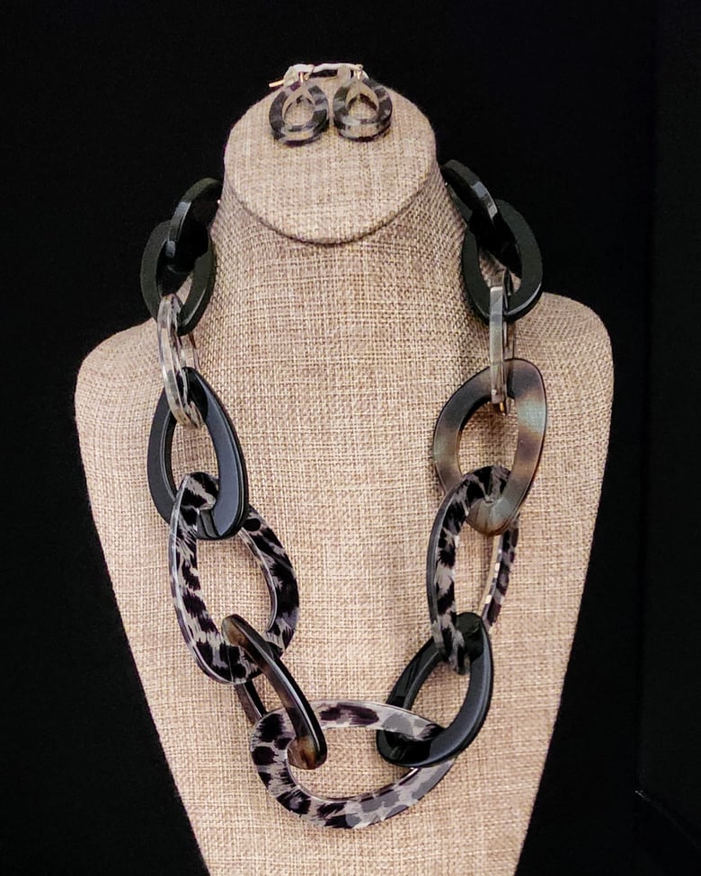 Image of Marbleized Necklace Set 