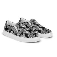 Image 1 of Antique Anatomical Heart Illustration Black/White Baroque Pattern Men’s Slip-On Canvas Shoes