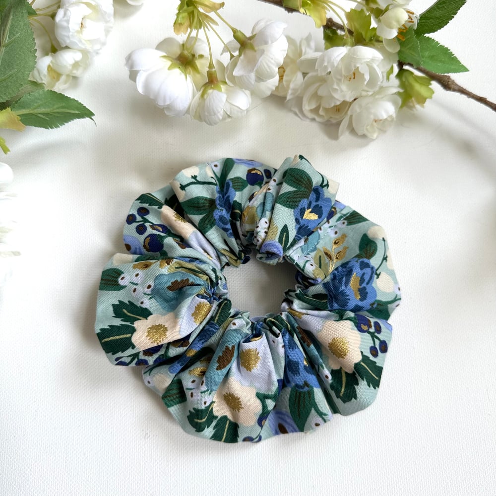 Image of Fluffy Scrunchie - Rifle Paper Co. - Mint Floral
