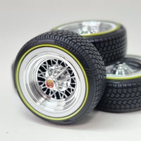 Image 11 of 1:25 15" 30 spoke V tire