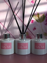 Image 2 of White Bottle Reed Diffuser 