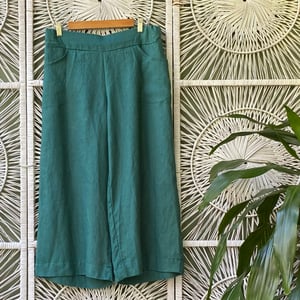 Image of Linea Pants 4/5 - Linen - Emerald Green