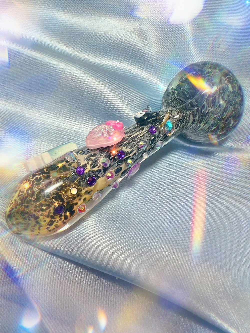 Kuromi ✨ color confetti pipe