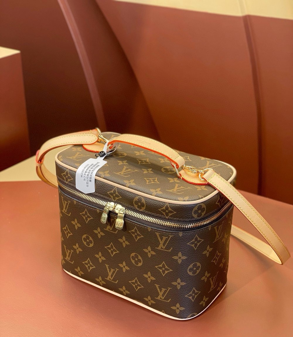 LV Strap Case