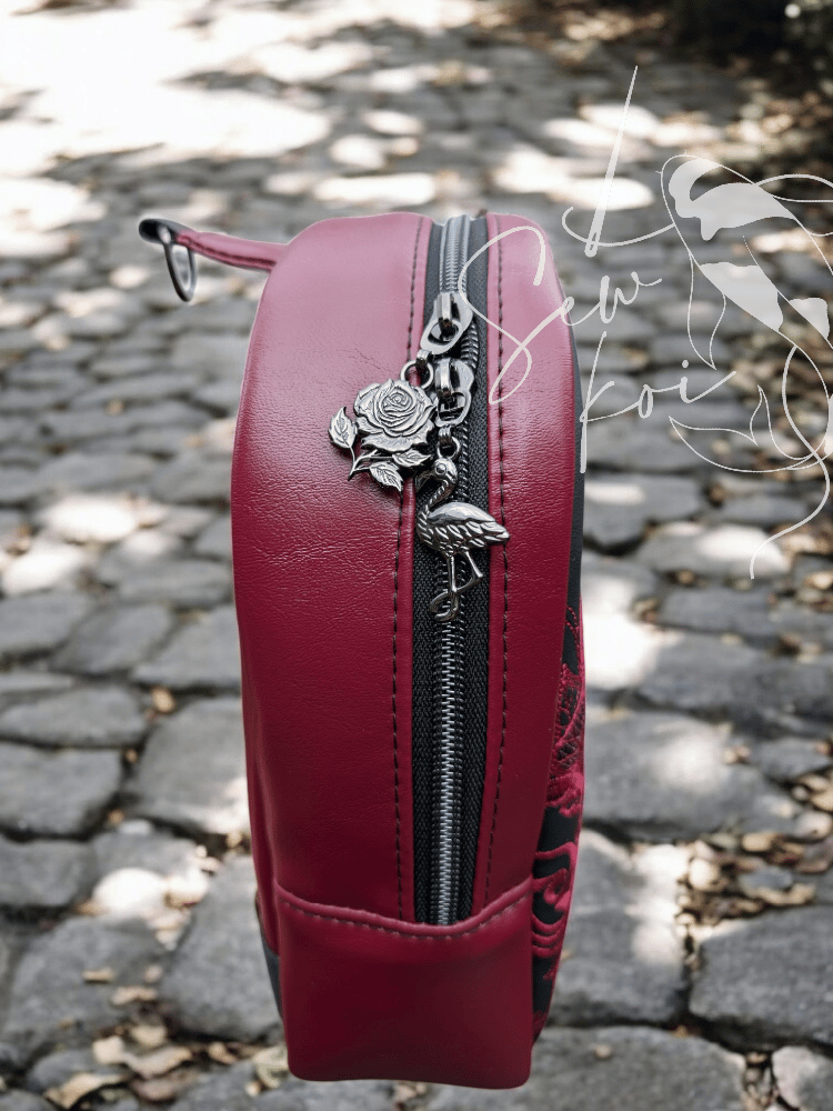 Image of Mav Sling - Black Flamingo, red version *PREORDER*