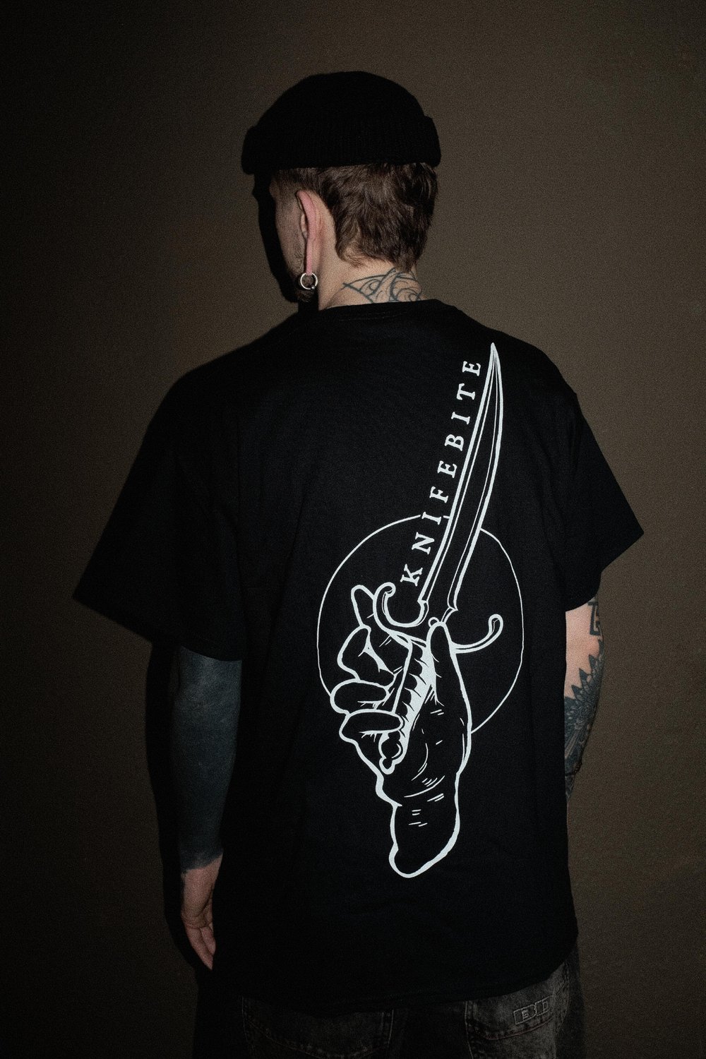T Shirt Knifebite