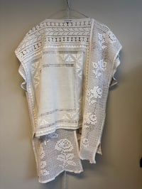 Image 8 of Daisy shirt, white (one size)