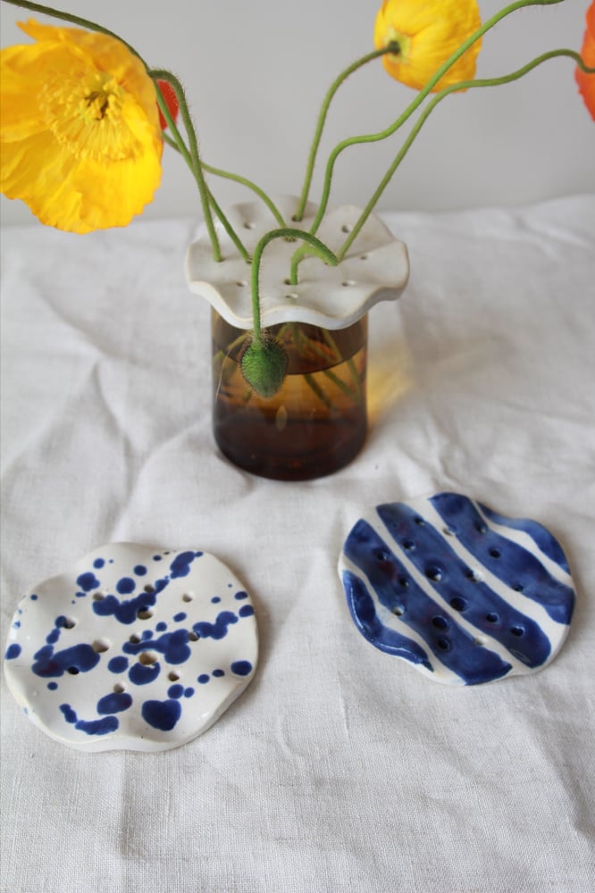 Image of Ikebana Vase Topper - Rippled