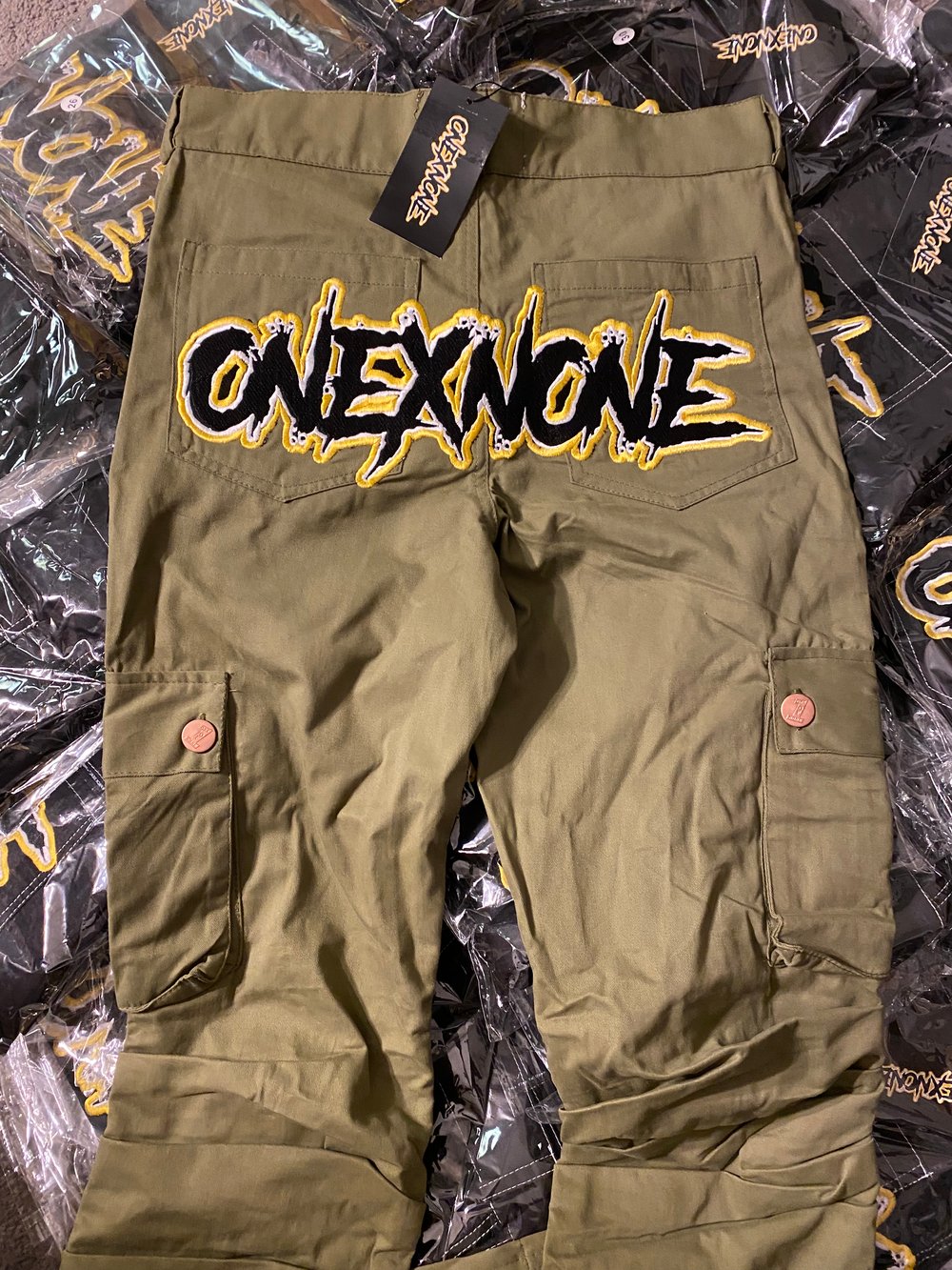 EMBROIDERED STACKED CARGOS V1